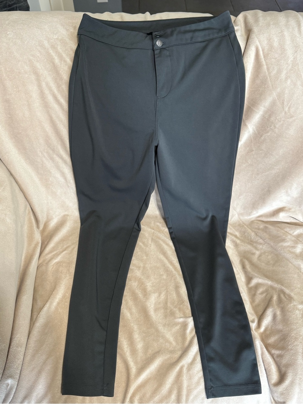 Forever 21 Black Women's Slim Dress Pants